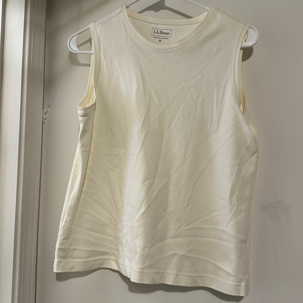 Woman’s medium L.L bean tank top